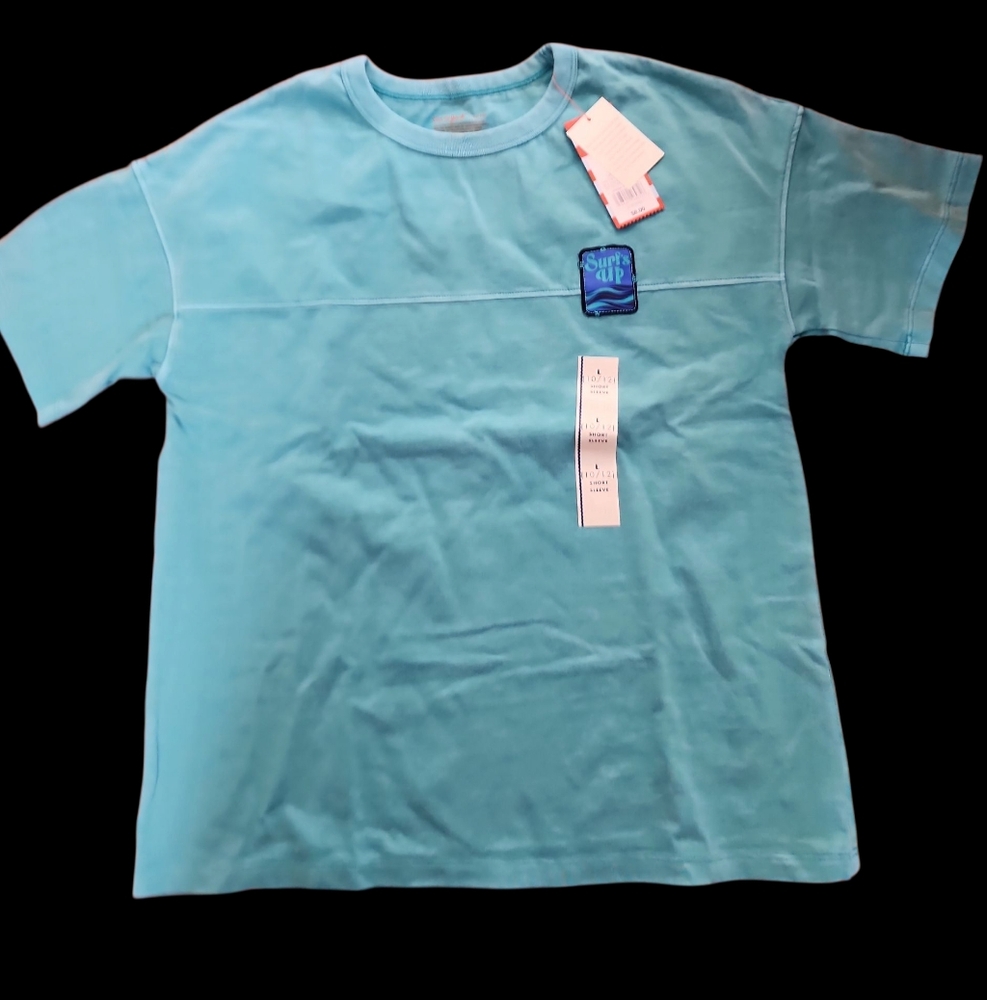 Cat and Jack kids T-shirt.